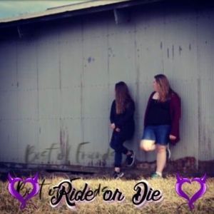 Meet your Posher, Hillary